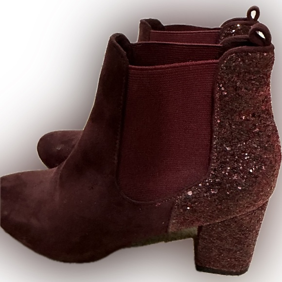 ✨SPARKLY✨ burgundy boots - Picture 3 of 9